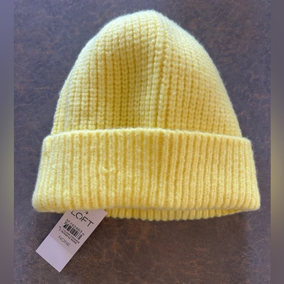 Loft yellow beanie hat - Picture 1 of 3